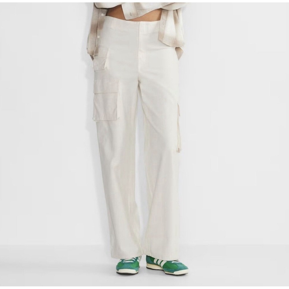 Aritzia TNA Women's Picture Cargo Pants Birch Size 8 High Rise Straight Leg‎ NWT